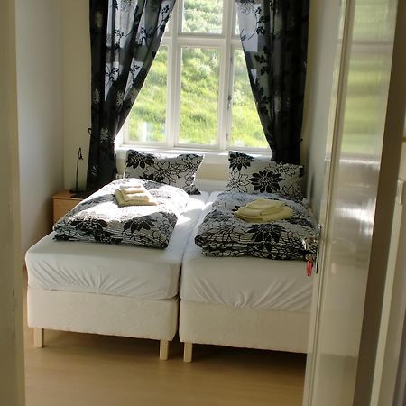 Guesthouse Tilraun 블론두오스 객실 사진