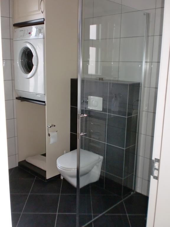 Guesthouse Tilraun 블론두오스 외부 사진